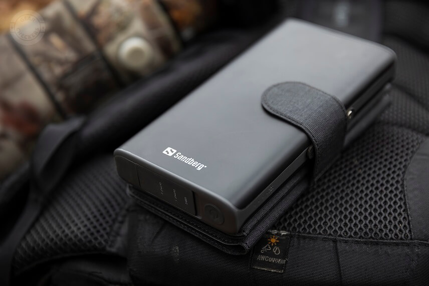 Sandberg Powerbank 4-Panel 25000 mAh.