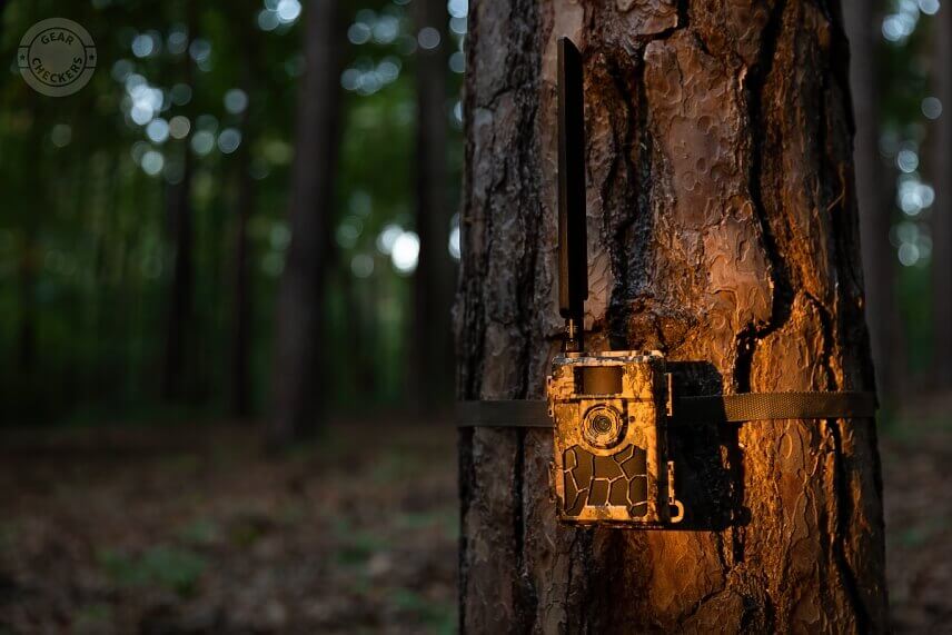 Fotopasca OXE Spider 4G posiela fotky cez MMS alebo email.