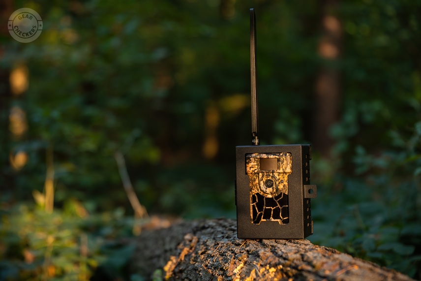 Ochranný box chráni fotopascu pred poškodením a nechcenou manipuláciou.