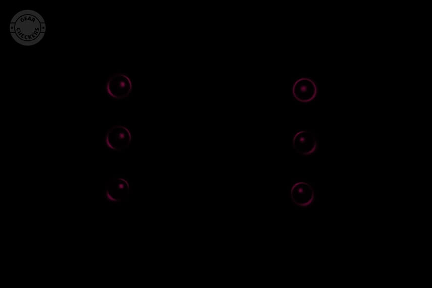 Neviditeľn&yacute; nočn&yacute; pr&iacute;svit fotopasce Bushnell Core DS-4K No Glow zabezpečuje 6 LED di&oacute;d s vlnovou dĺžkou 940 nm.