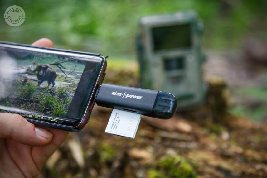 Čítačka s USB aj USB-C umožňuje zobraziť zábery na väčšine telefónoch aj notebookoch.