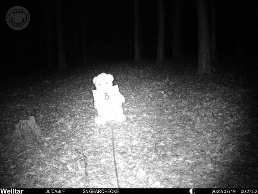 Vzdialenosť objektu od fotopasce: 5 m.