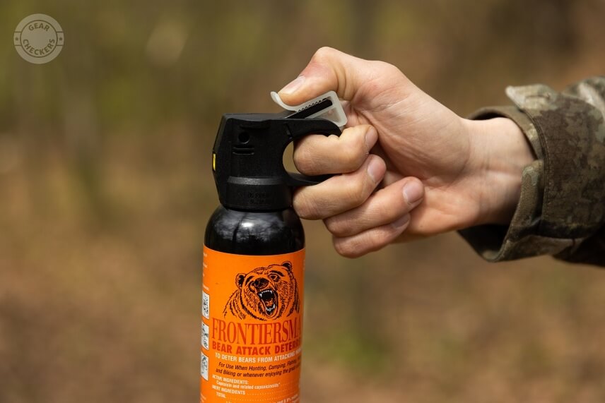 Sprej na medvedeSABRE FRONTIERSMAN 272 ml