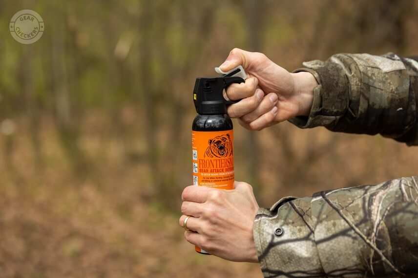 Sprej na medvedeSABRE FRONTIERSMAN 272 ml