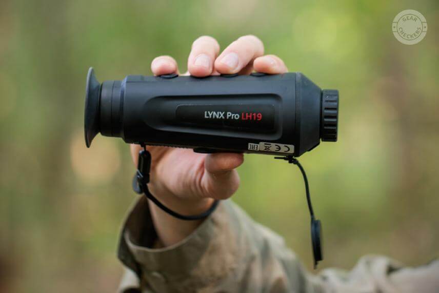 Hikmicro LYNX PRO LH19 ma veľmi slušné parametre s rozsahom detekcie až 900 metrov.